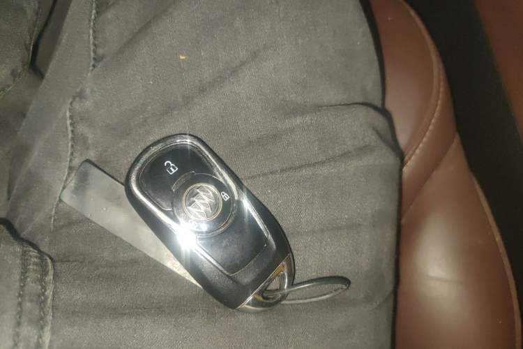 Used Buick Envision 2017 20T Two-Wheel Drive Elite Version Vehicle Key