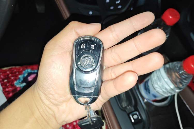 Used Buick Envision 2017 20T Four-Wheel Drive Luxury Model Vehicle Key