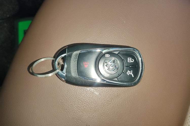 Used Buick Envision 2017 28T Four-Wheel Drive Luxury Model Vehicle Key