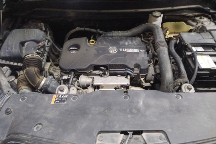 Used Buick Envision 2017 20T Two-Wheel Drive Leading Version Engine Bay