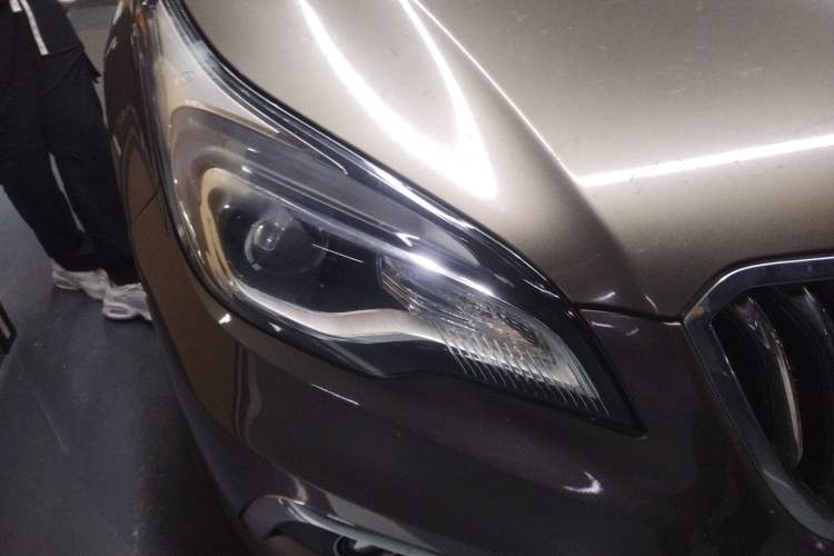 Used Buick Envision 2017 20T Two-Wheel Drive Leading Version Right Front Headlight