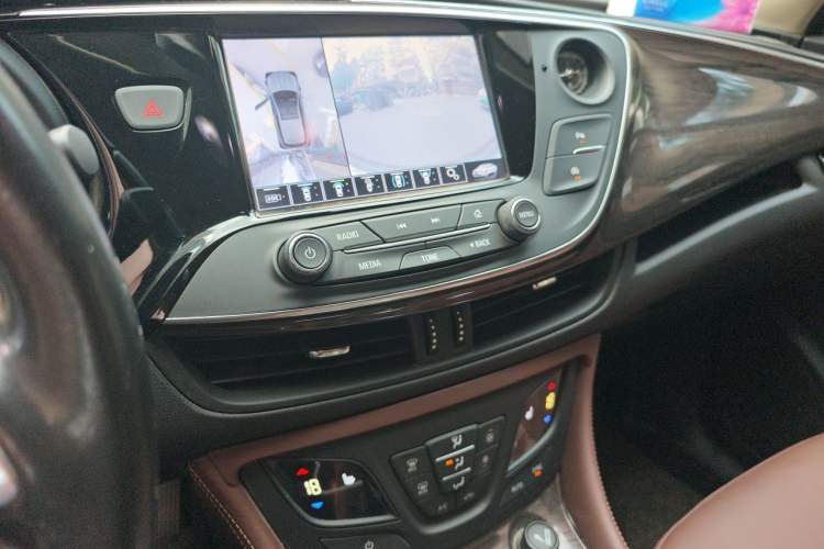 Used Buick Envision 2017 28T Four-Wheel Drive Elite Model Audio And AC Panel