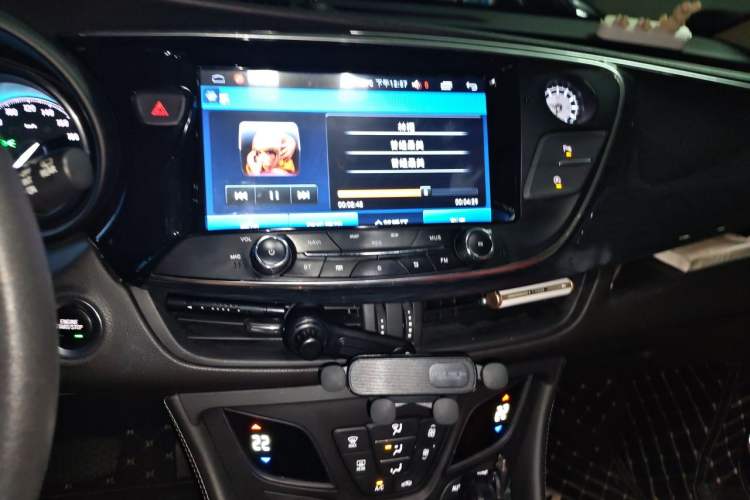 Used Buick Envision 2017 20T Two-Wheel Drive Leading Version Audio And AC Panel