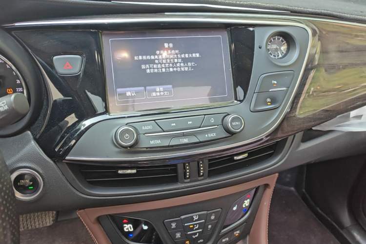 Used Buick Envision 2017 20T Two-Wheel Drive Elite Version Audio And AC Panel