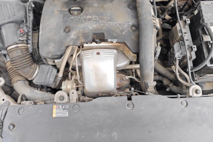 Used Buick Envision 2017 28T Four-Wheel Drive Elite Model Engine Bay