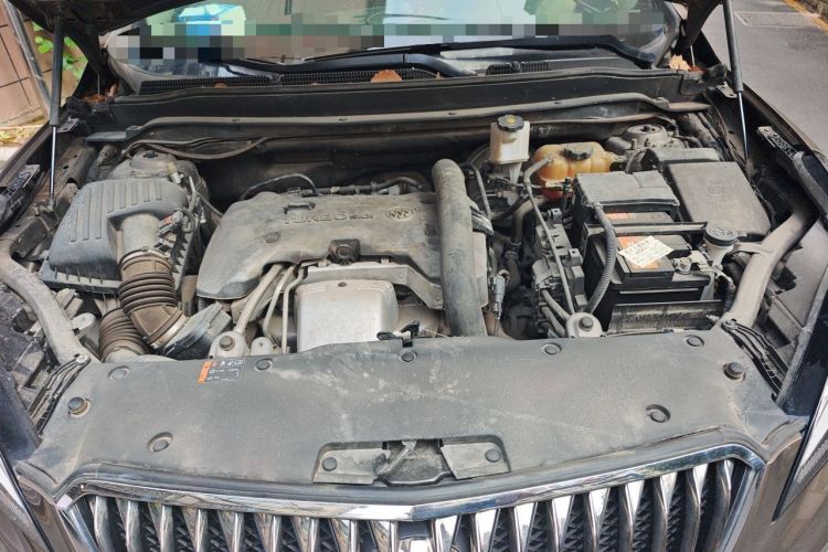 Used Buick Envision 2017 28T Four-Wheel Drive Elite Model Engine Bay