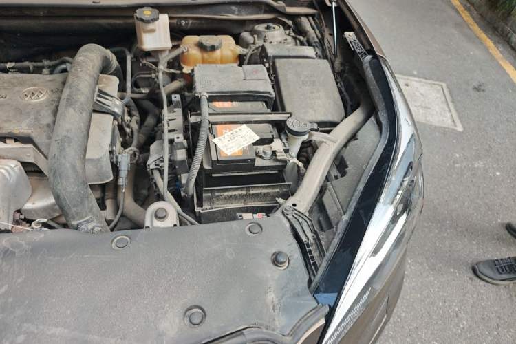Used Buick Envision 2017 28T Four-Wheel Drive Elite Model Engine Bay Left