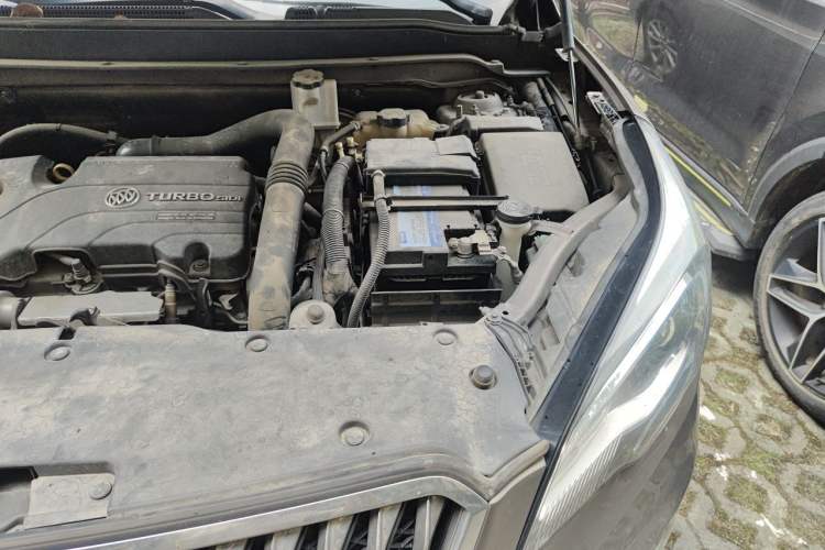Used Buick Envision 2017 20T Two-Wheel Drive Leading Version Engine Bay Left
