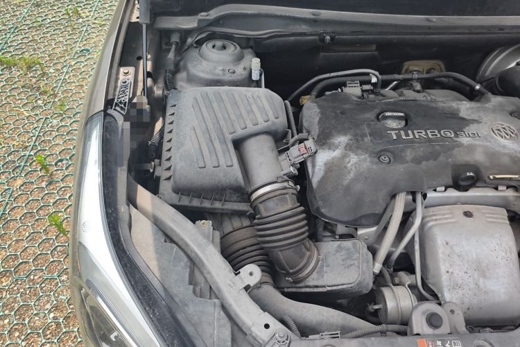 Used Buick Envision 2017 28T Four-Wheel Drive Elite Model Engine Bay Right