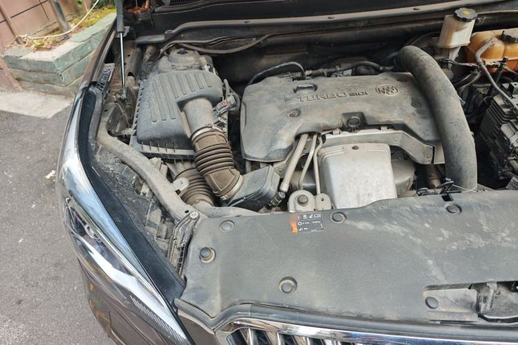 Used Buick Envision 2017 28T Four-Wheel Drive Elite Model Engine Bay Right