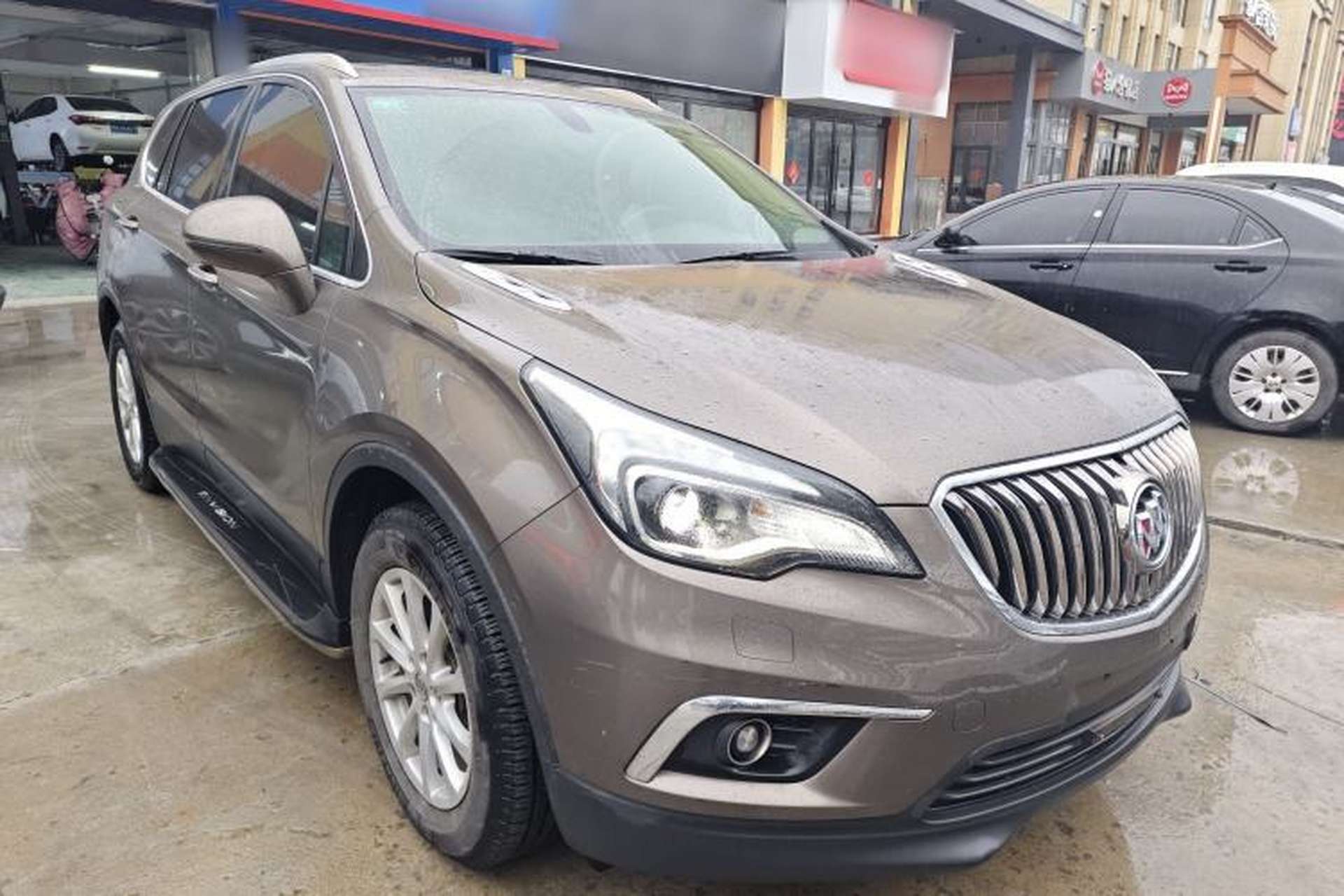 Used Buick Envision 2017 20T Two-Wheel Drive Luxury Model Front Right 45 Deg
