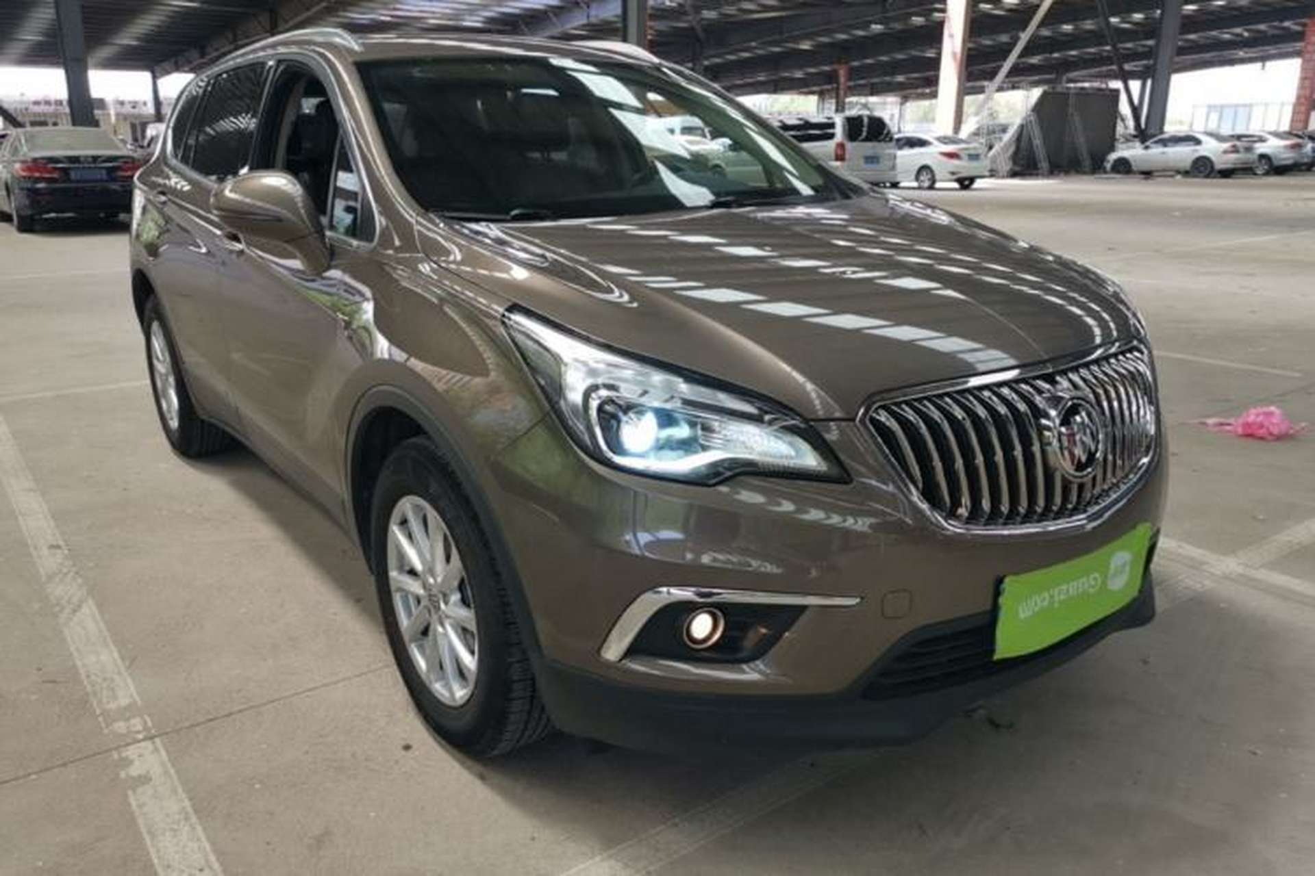 Used Buick Envision 2017 20T Two-Wheel Drive Elite Version Front Right 45 Deg
