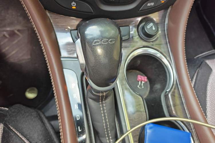 Used Buick Envision 2017 20T Two-Wheel Drive Elite Version Gear Lever