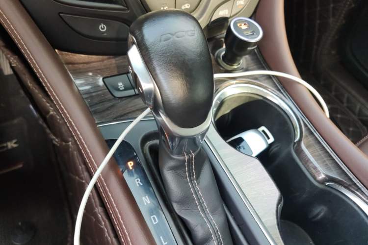 Used Buick Envision 2017 20T Two-Wheel Drive Elite Version Gear Lever