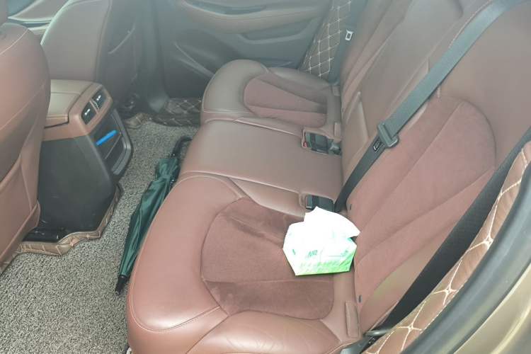 Used Buick Envision 2017 28T Four-Wheel Drive Elite Model Left Rear Seat