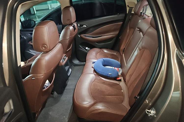 Used Buick Envision 2017 20T Two-Wheel Drive Elite Version Left Rear Seat