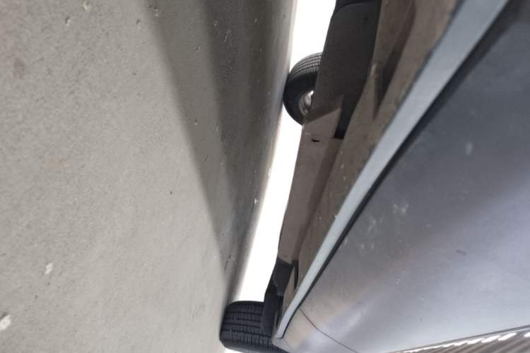 Used Buick Envision 2017 20T Two-Wheel Drive Elite Version Left Side Sill