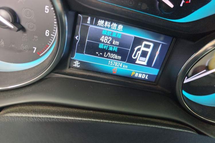 Used Buick Envision 2017 28T Four-Wheel Drive Elite Model Odometer Close Up