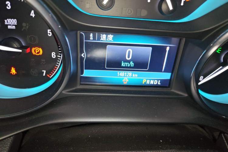 Used Buick Envision 2017 20T Two-Wheel Drive Leading Version Odometer Close Up