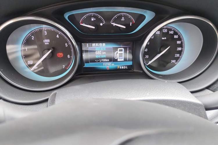 Used Buick Envision 2017 20T Two-Wheel Drive Leading Version Odometer Close Up