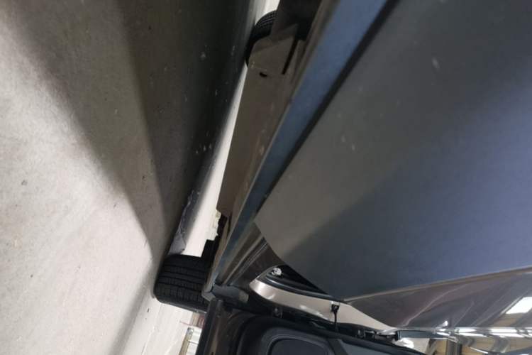 Used Buick Envision 2017 20T Two-Wheel Drive Elite Version Right Side Sill