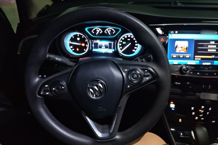 Used Buick Envision 2017 20T Two-Wheel Drive Leading Version Steering Wheel