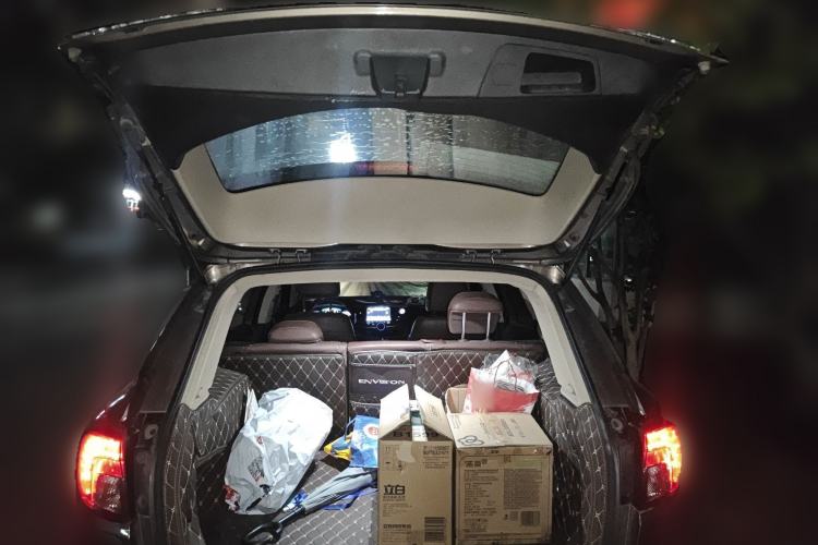 Used Buick Envision 2017 20T Two-Wheel Drive Elite Version Trunk