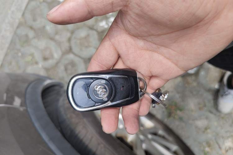 Used Buick Envision 2017 20T Two-Wheel Drive Leading Version Vehicle Key