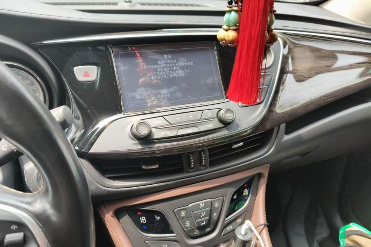 Used Buick Envision 2017 28T Four-Wheel Drive Elite Model Audio And AC Panel