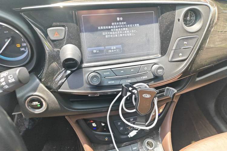 Used Buick Envision 2017 28T Four-Wheel Drive Elite Model Audio And AC Panel