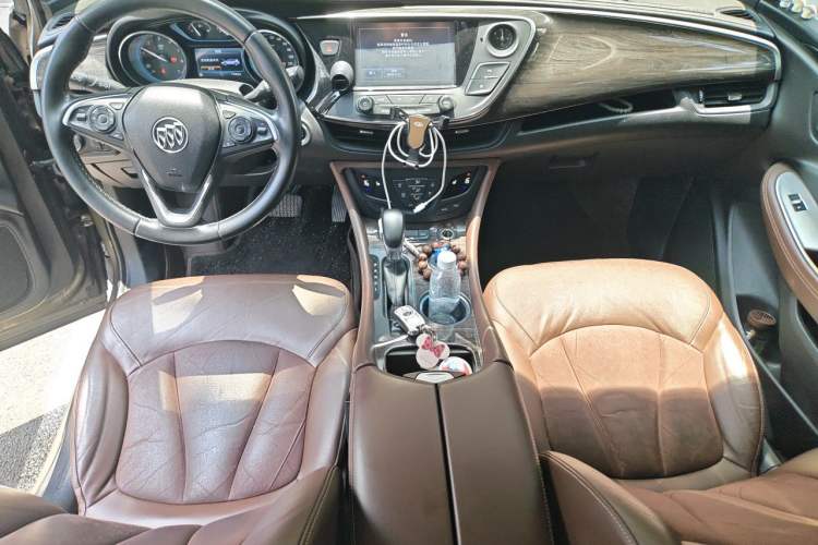 Used Buick Envision 2017 28T Four-Wheel Drive Elite Model Center Console