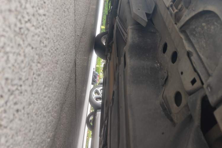 Used Buick Envision 2017 20T Two-Wheel-Drive Tech Edition Chassis Rear Left
