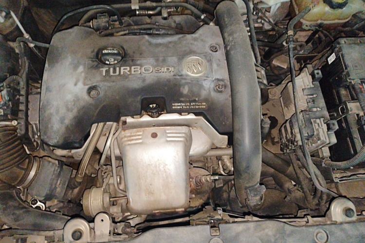 Used Buick Envision 2017 28T Four-Wheel Drive Elite Model Engine Bay