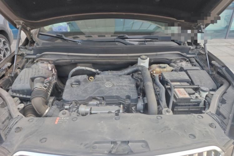 Used Buick Envision 2017 20T Two-Wheel-Drive Tech Edition Engine Bay