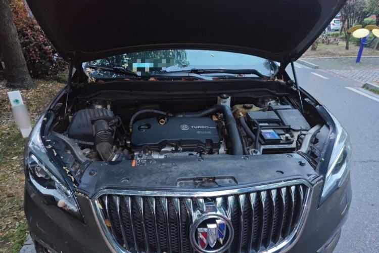Used Buick Envision 2017 20T Two-Wheel Drive Luxury Model Engine Bay