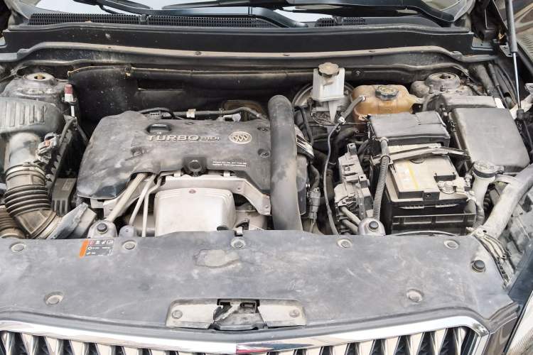 Used Buick Envision 2017 28T Four-Wheel Drive Elite Model Engine Bay