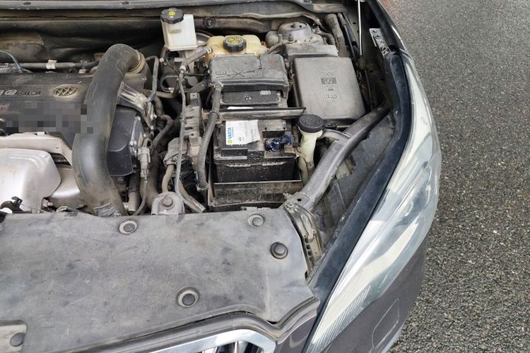Used Buick Envision 2017 28T Four-Wheel Drive Elite Model Engine Bay Left