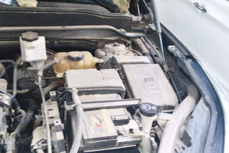 Used Buick Envision 2017 28T Four-Wheel Drive Luxury Model Engine Bay Left