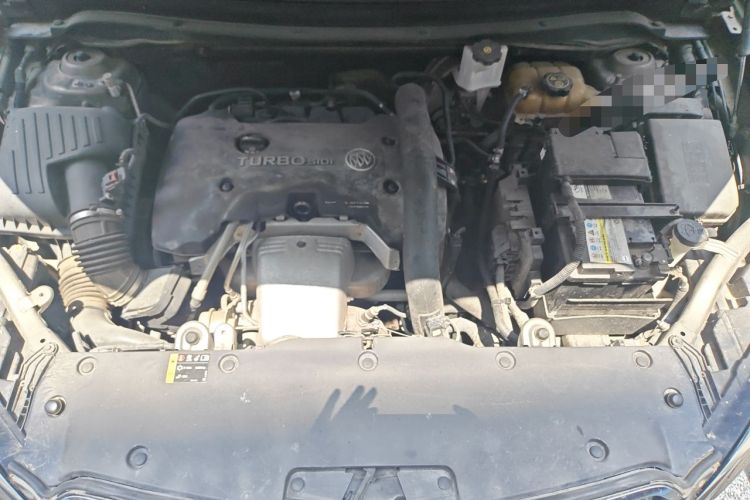 Used Buick Envision 2017 28T Four-Wheel Drive Elite Model Engine Bay