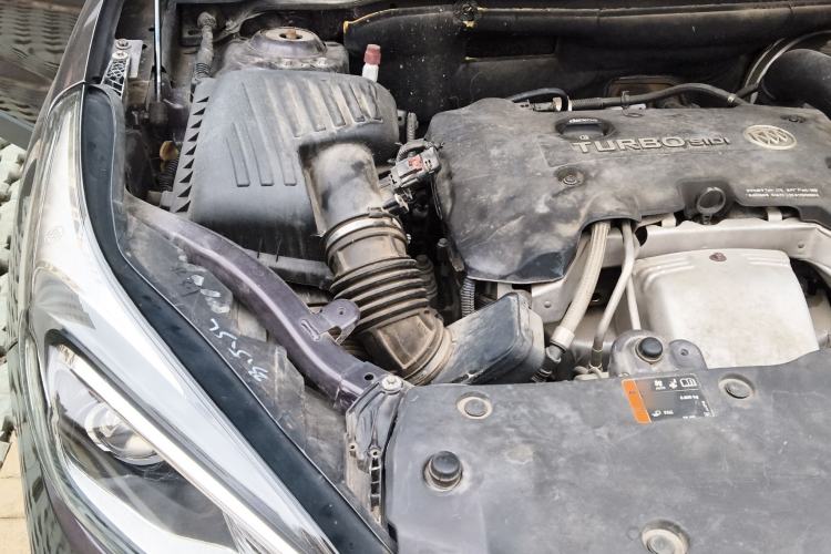 Used Buick Envision 2017 28T Four-Wheel Drive Elite Model Engine Bay Right