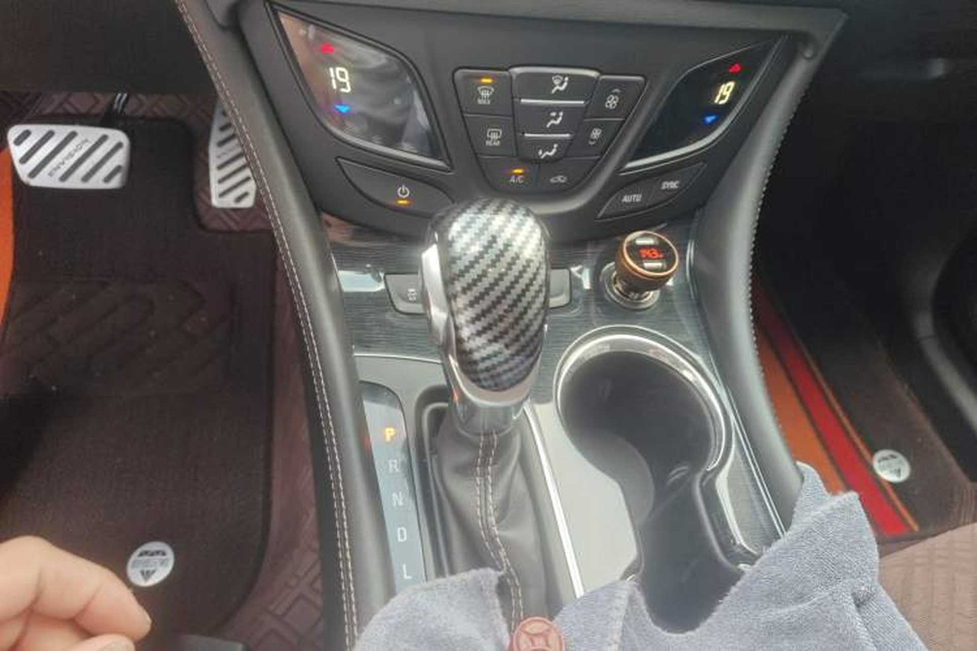 Used Buick Envision 2017 20T Two-Wheel-Drive Tech Edition Gear Lever