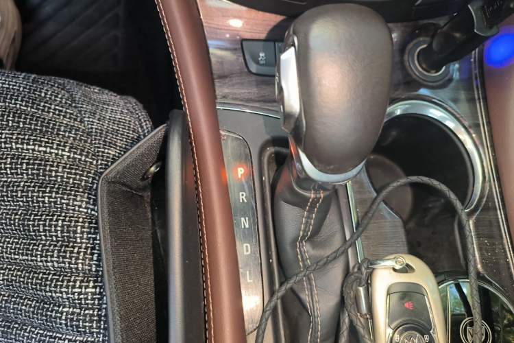 Used Buick Envision 2017 28T Four-Wheel Drive Luxury Model Gear Lever
