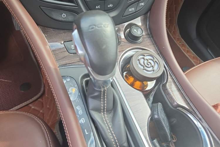 Used Buick Envision 2017 20T Two-Wheel Drive Luxury Model Gear Lever