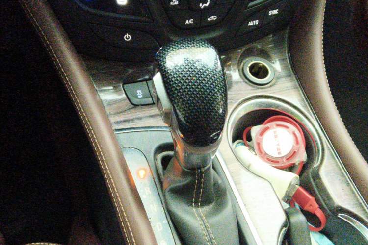 Used Buick Envision 2017 28T Four-Wheel Drive Luxury Model Gear Lever