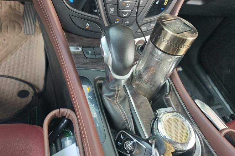 Used Buick Envision 2017 28T Four-Wheel Drive Elite Model Gear Lever