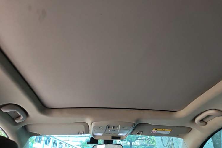 Used Buick Envision 2017 20T Two-Wheel Drive Leading Version Headliner