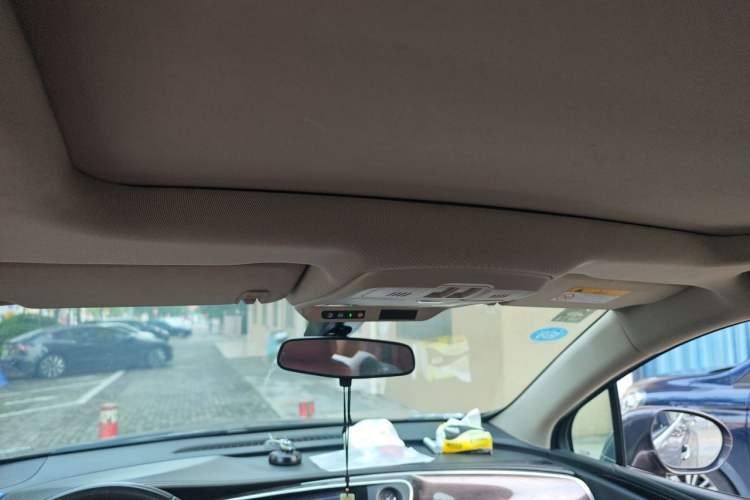 Used Buick Envision 2017 28T Four-Wheel Drive Elite Model Headliner