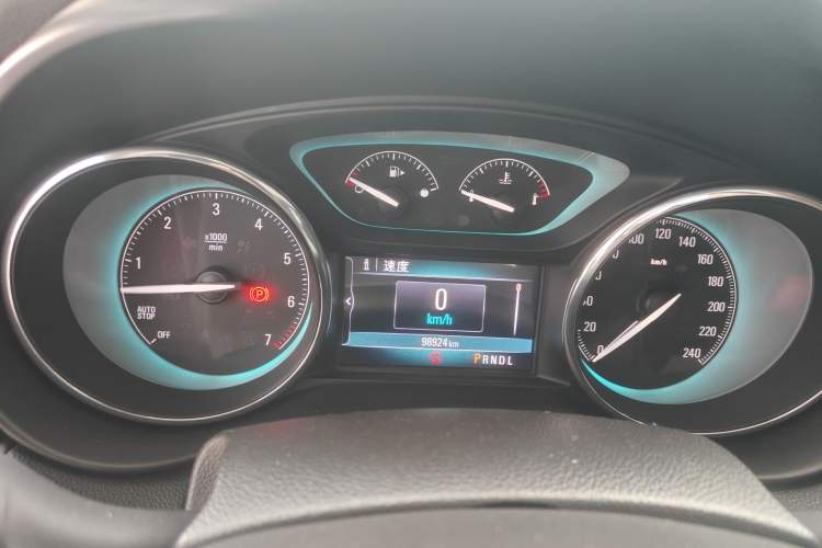 Used Buick Envision 2017 20T Two-Wheel-Drive Tech Edition Instrument Cluster