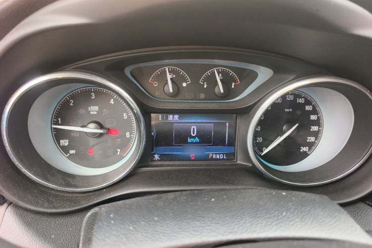 Used Buick Envision 2017 28T Four-Wheel Drive Elite Model Instrument Cluster