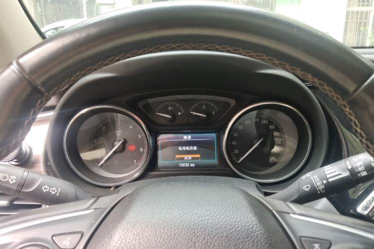 Used Buick Envision 2017 28T Four-Wheel Drive Elite Model Instrument Cluster